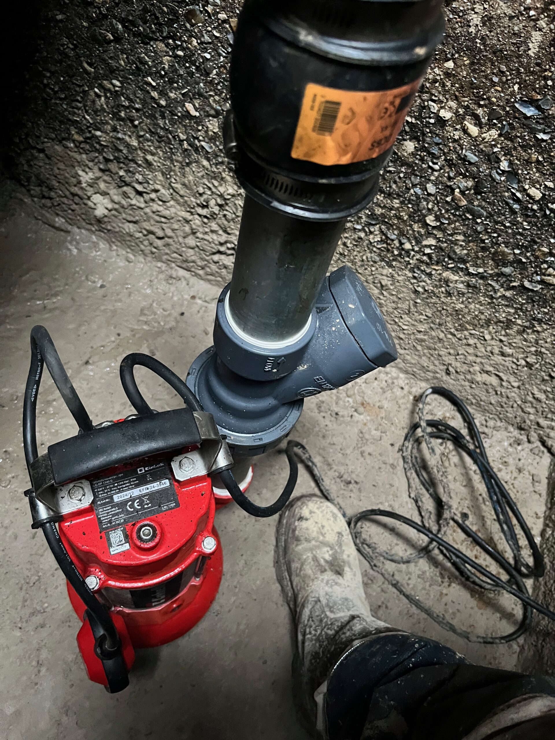 Pompe débouchage canalisation urgence